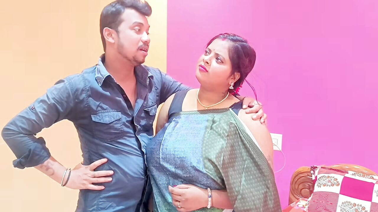 Cute soteli bahan ko gift dekar jabbar dasti chod diya
