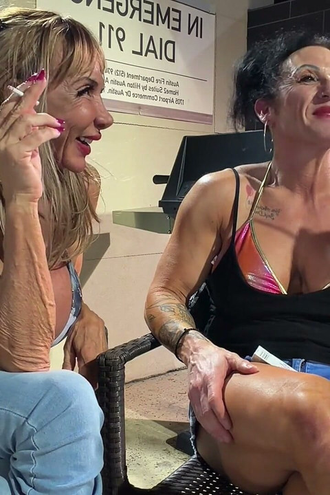 Smokin Hotdebra Dandre and Kandy Cigarette Break