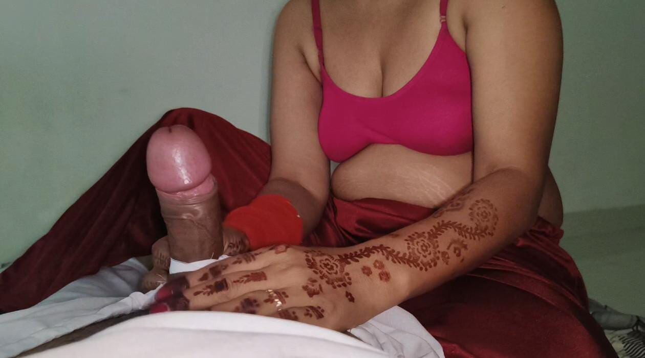 Vruća bhabhi vara muža da se jebe s devar hindi audio