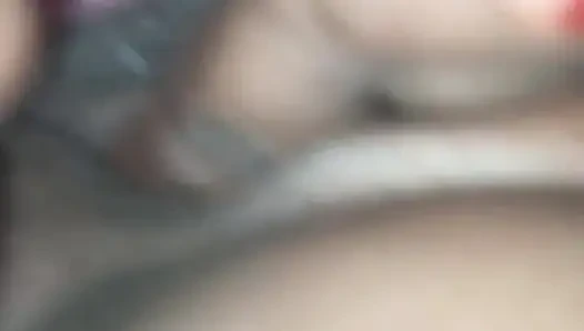 İngilizler gibi amımı yalıyor ve sikiyorum