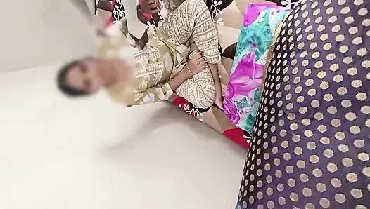 Seks hardcore ibu tiri desi India .. Video porno india ngentot habis-habisan terbaik