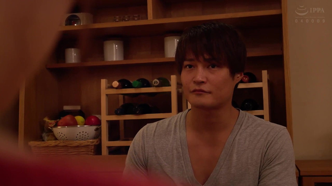 隣人のエステ師に性感開発され寝取られてしまったうちのJカップ美爆乳むっちり潮吹き妻