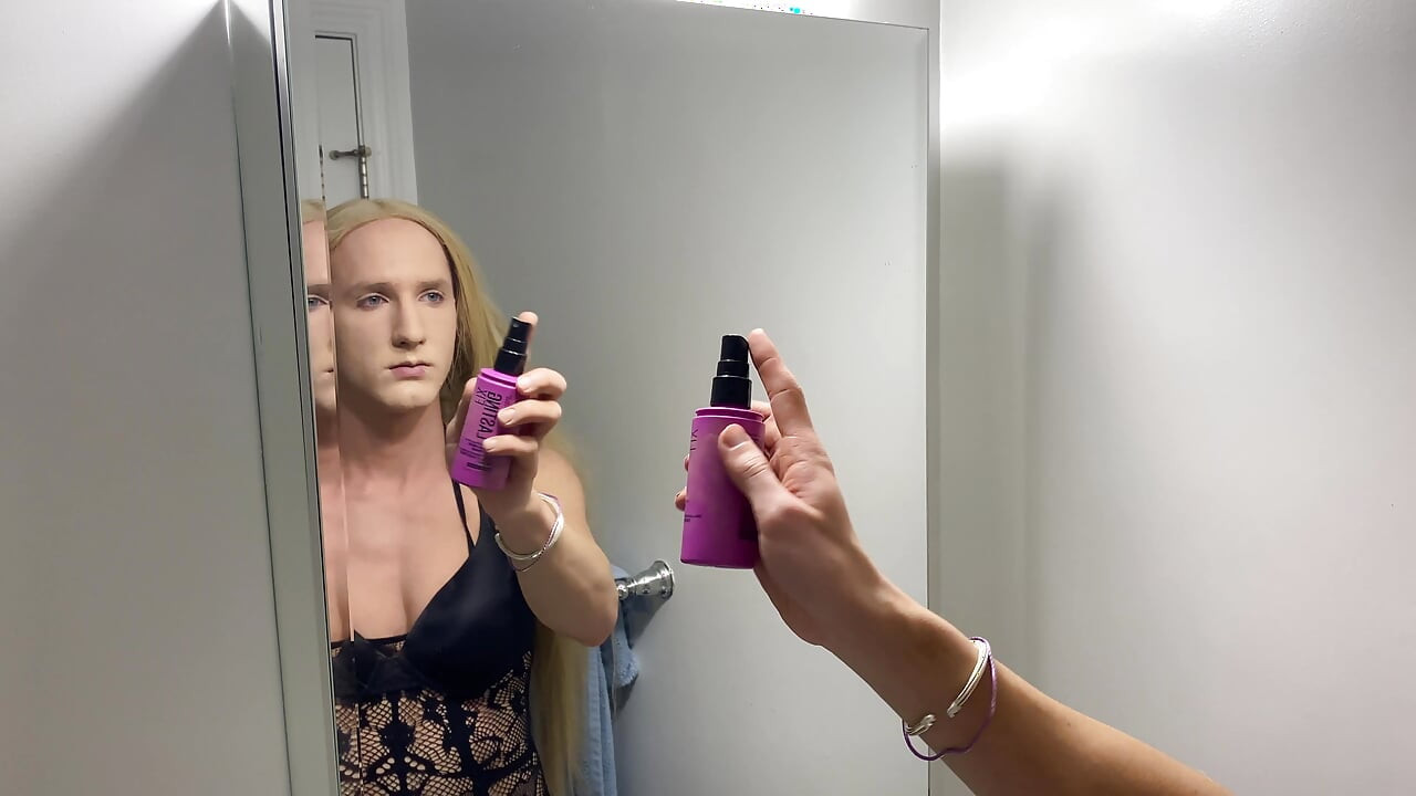 Full Male to Female Crossdressing Transformation