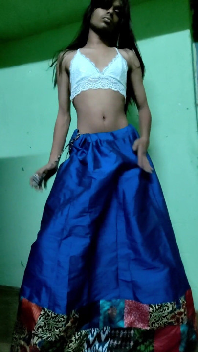 Cute indian femboy in saree | Clip 2