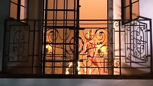 Seksi sarışın amcık yalıyor anal sikişiyor... ağzına boşalma