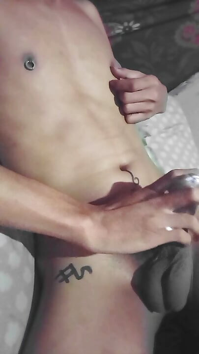 I made a dick show and played my pentil and balls to crot