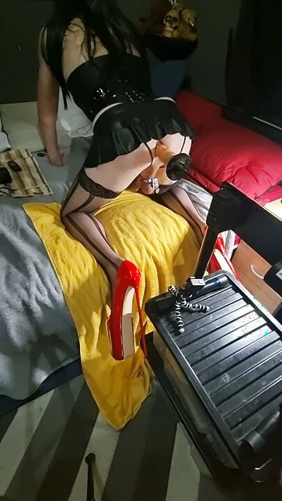 롱레그 시시가 새 하이힐 신고 길들이기 XxX