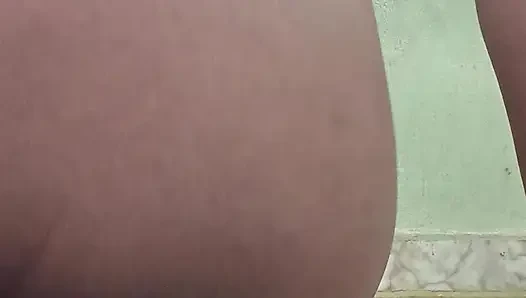 Brunette di rumah masturbasi