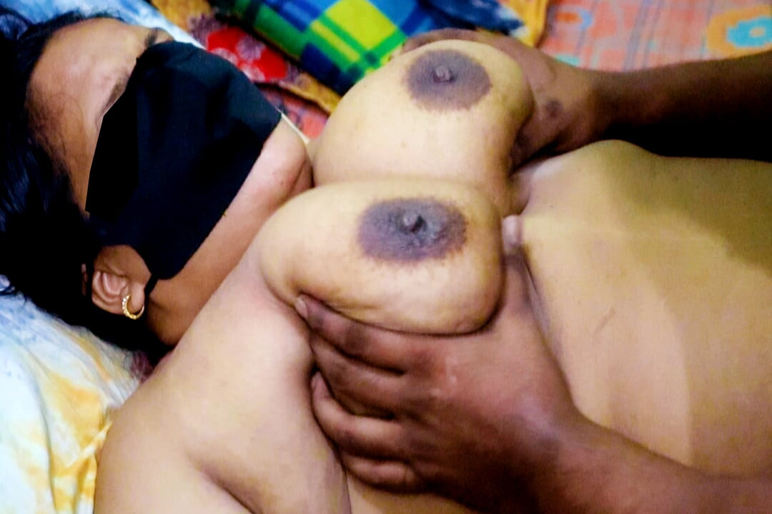 Pijat sensual kakak ipar indiaku yang hot dan seksi