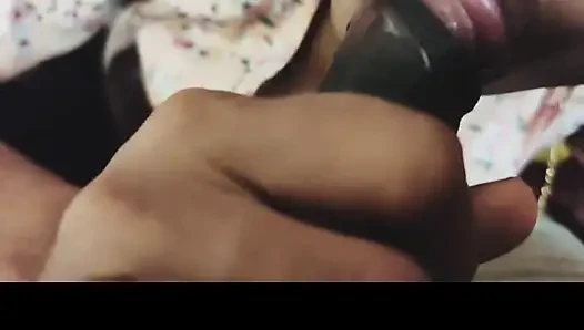 Gadis Asal Mallu nyepong kontol yang belum disunat