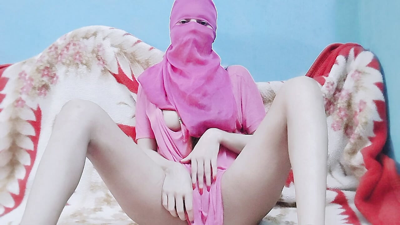 فلوج أصابع في كس ضيق