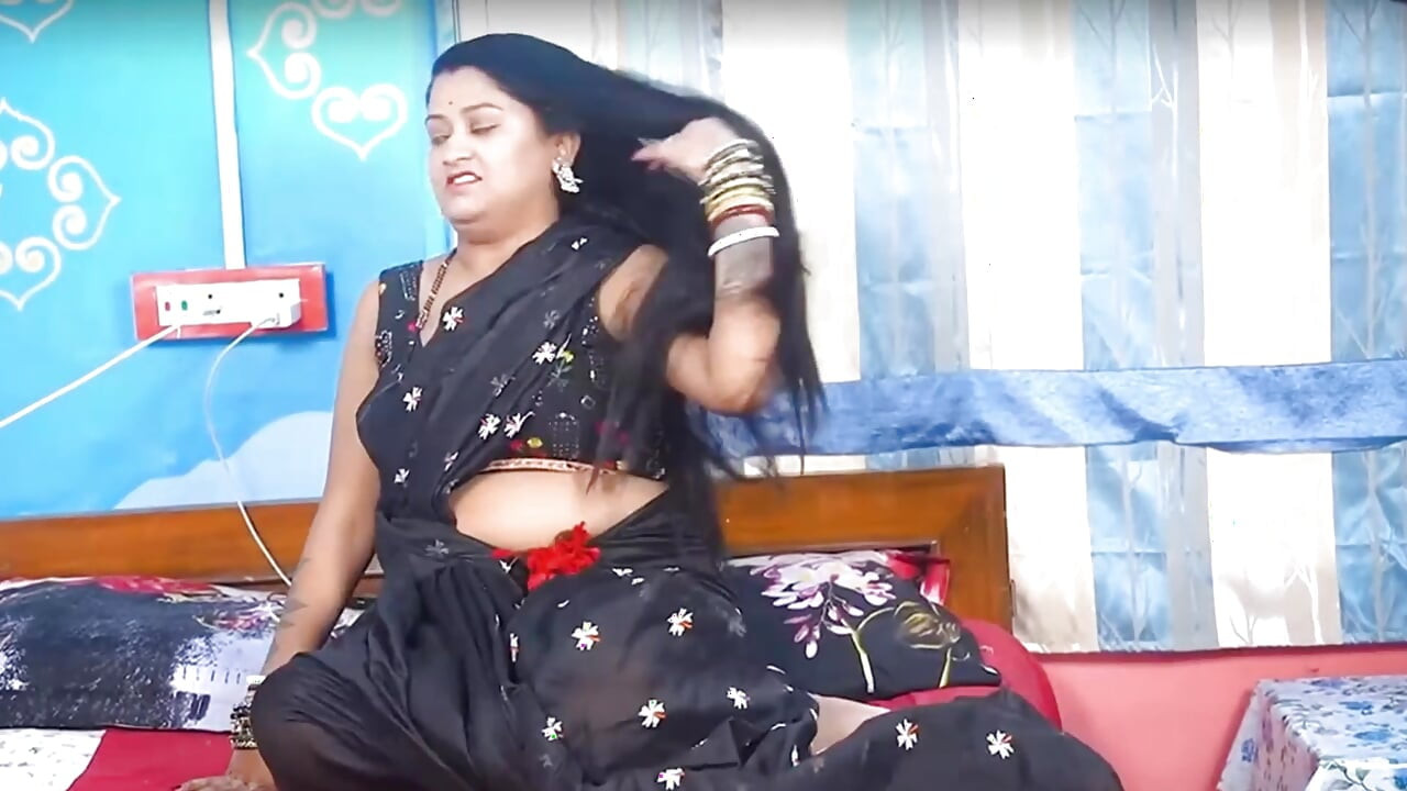 Gevar Bhabhi sex ..