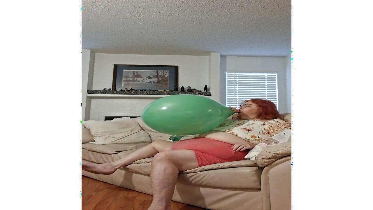 Wymagane Blow up I Pop Wideo Przez Wielką Pielęgniarkę Urody Vicki