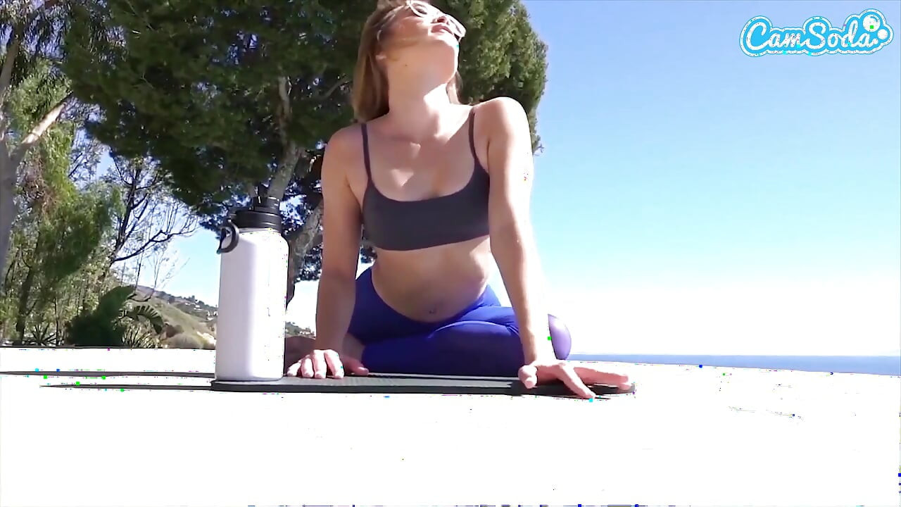 Hot Flexible Yoga Workout Turns Into Sloppy Double Dildo Fuck & Huge Orgasm