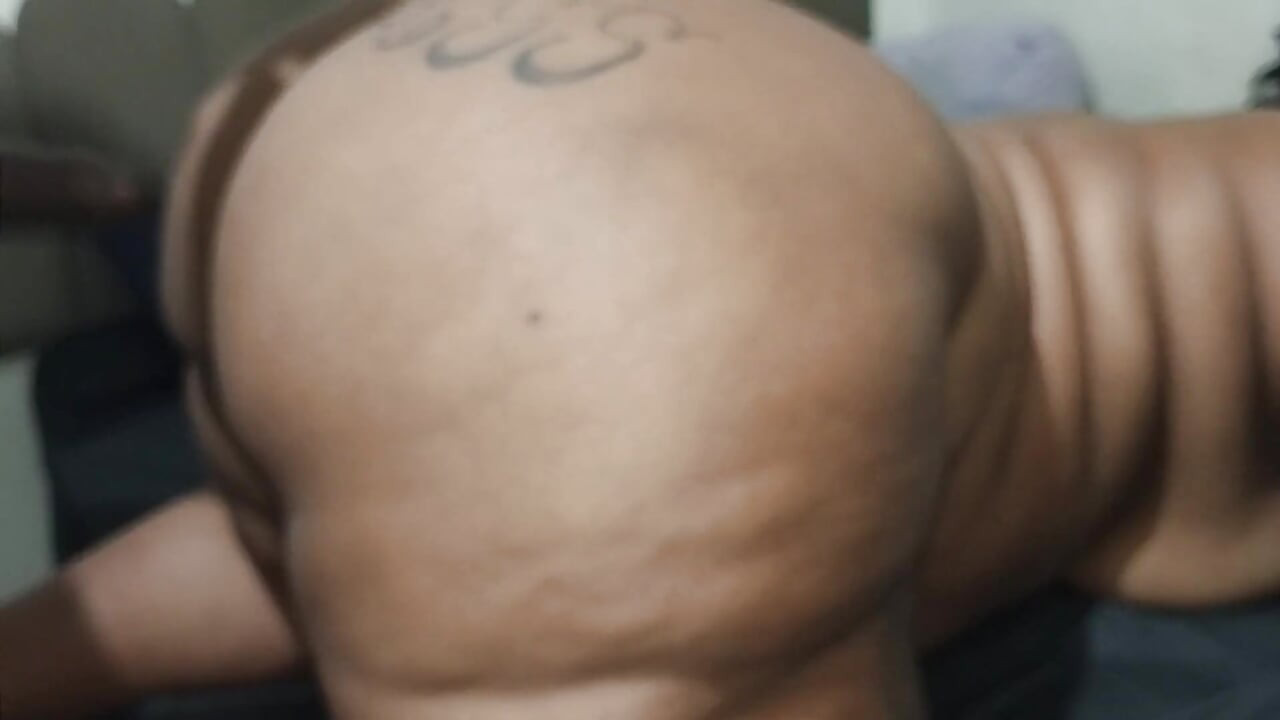 Casual Sex with Skinny