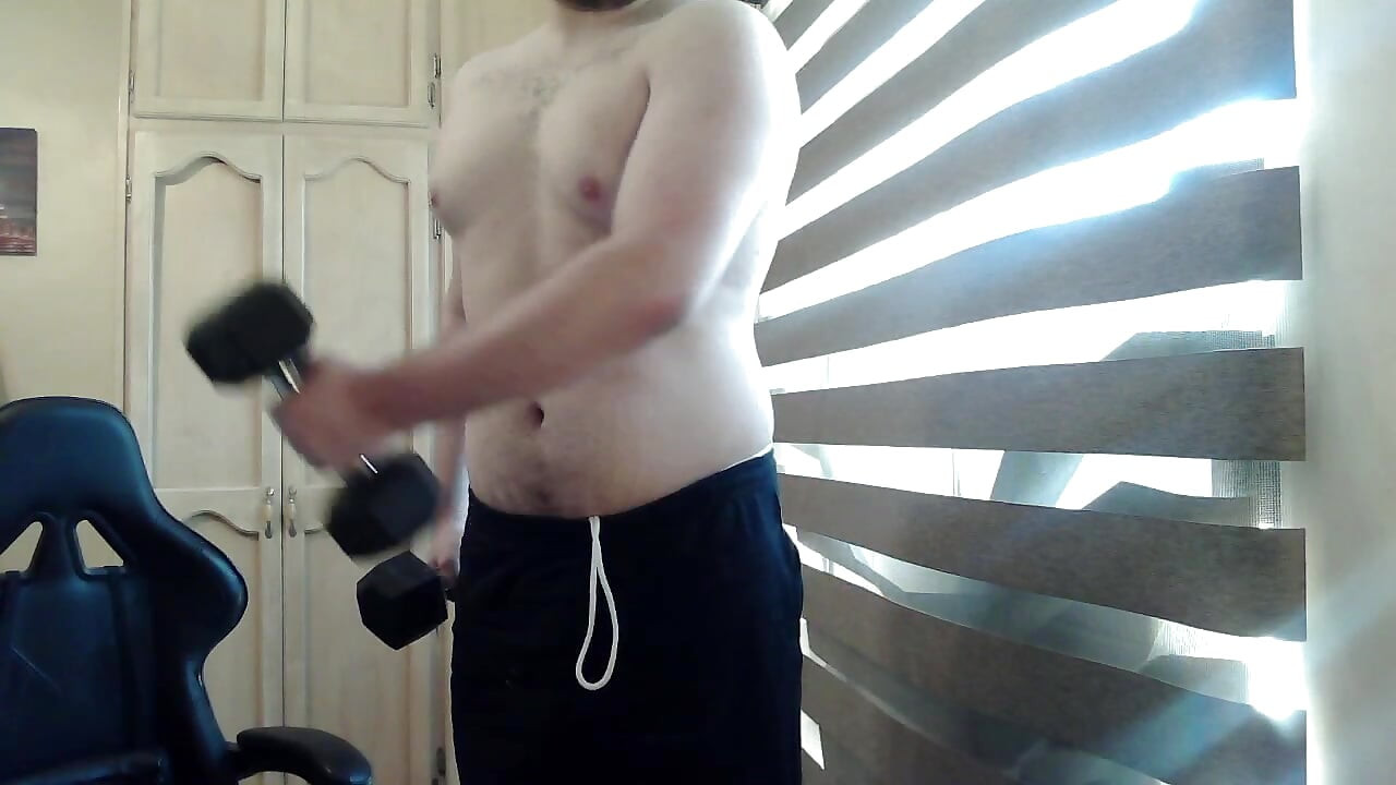 Hot muscular stud pumps iron