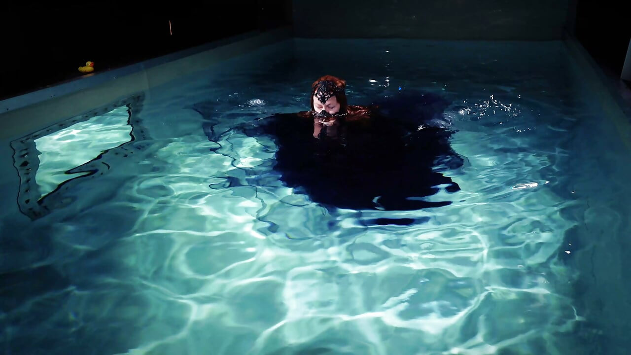 Tiro bajo el agua - backstage completo
