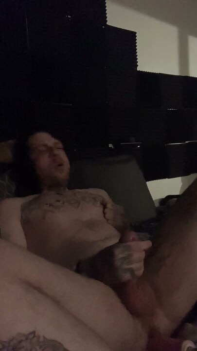 Tatted alt twink getting fucked and cums