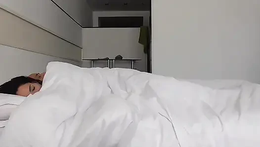 Kebangkitan manis dengan pacar panas dengan pantat yang menakjubkan