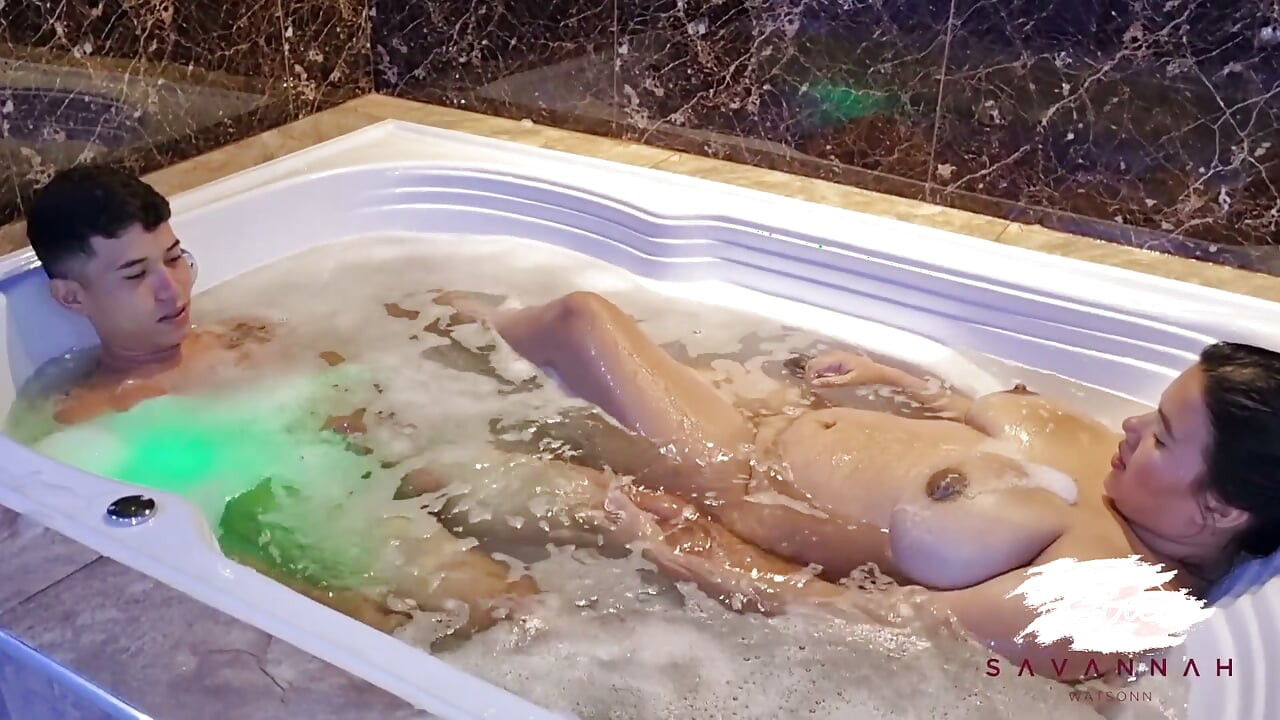 Couple Having Sex in the Jacuzzi in Their Parents' Master Bedroom - Savannah Watson