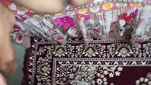 Kız arkadaşla boşalma ateşli amcık yalama gösterisi