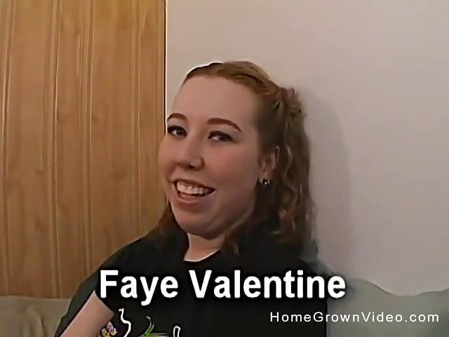 Crvenokosa Faye Prima Lincolnov Kurac U Sebe