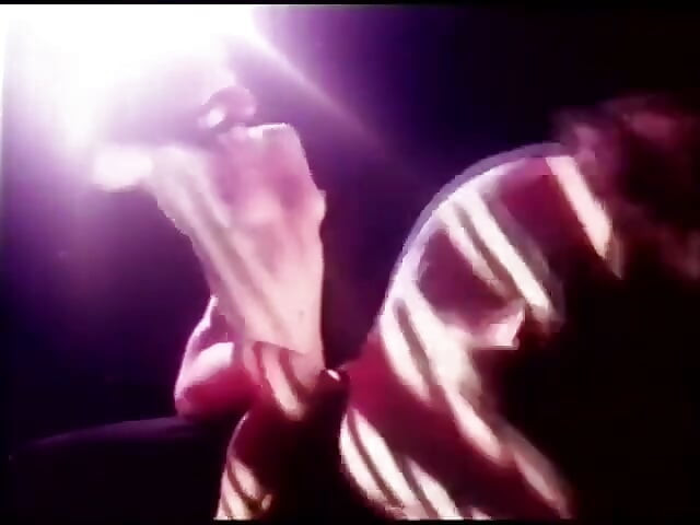 Electric Blue Special - Noć u Revuebaru Paula Raymonda