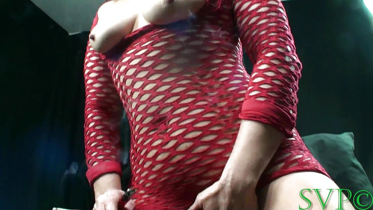 Anaya, mamă sexy matură supremă