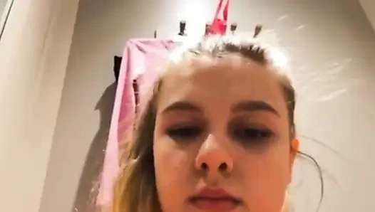 Extreme Anal Fingering in Fitting Room