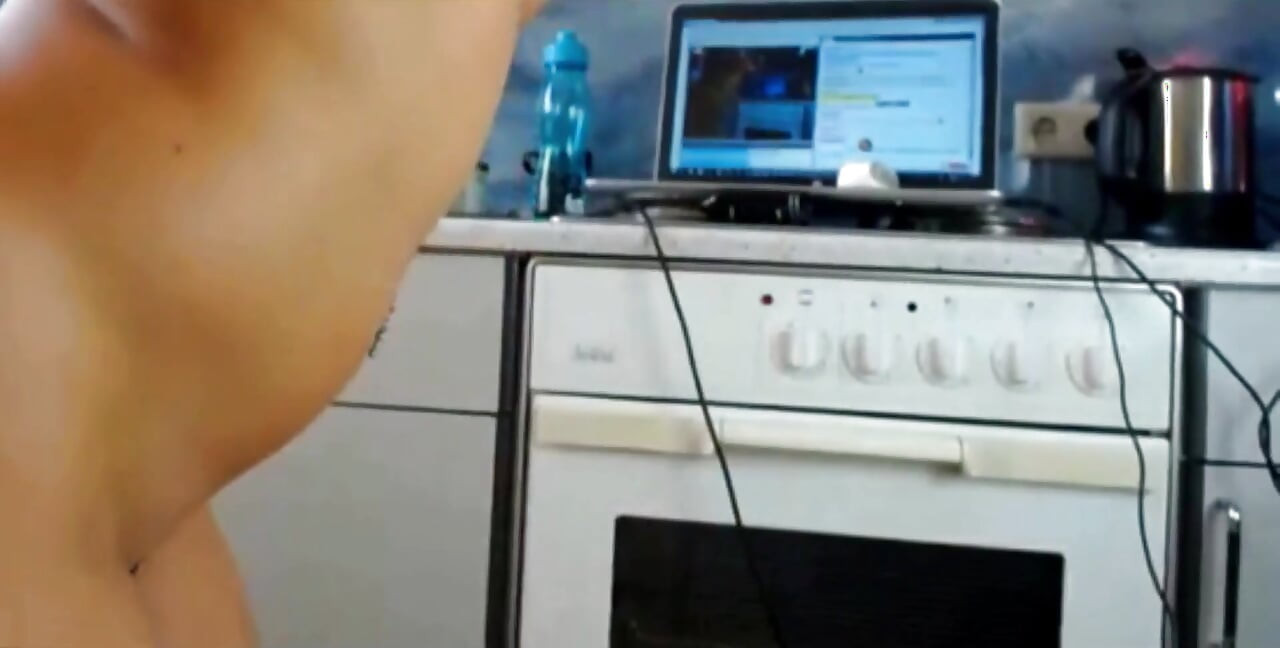 Sexydea's Naughty Dildo Fun: Explorando o prazer com uma bunda plugada
