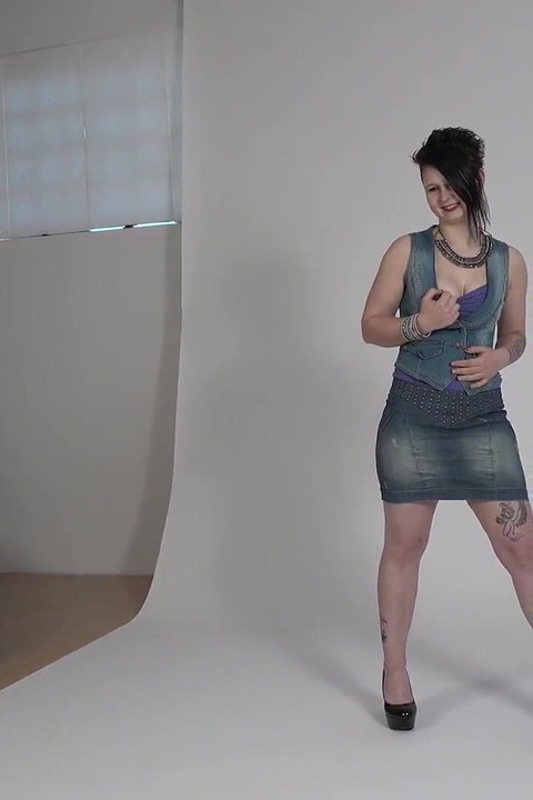 Pierced and inked brunette gets fucked at the casting