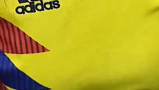 New York Abd'li 18 yaşındaki esmer büyük sarkık memeler üvey erkek kardeşinin büyük yarağını sikiyor bölüm 100