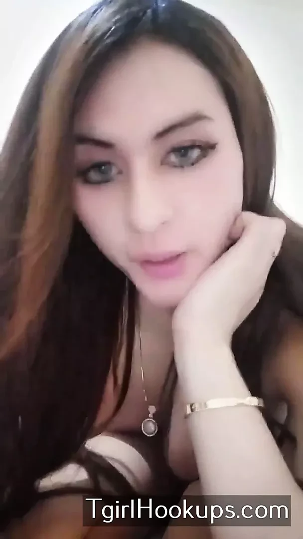Amateur Shemale 32