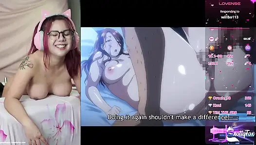 Aldatan karımı ve üvey kız kardeşim damızlık hentai'yi izlerken hayranlarım tarafından sikiliyorum