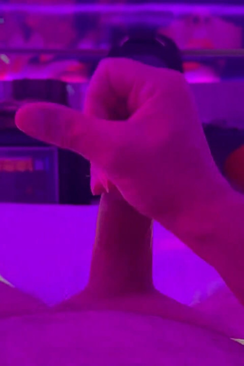 Jerking and Shooting a Nice Load