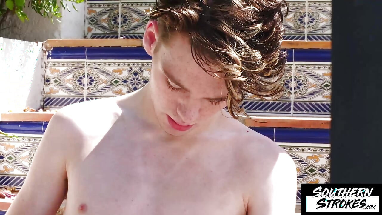 SOUTHERNSTROKES Ο διεστραμμένος Twink Noah Pierce δεν μπορεί να συγκρατήσει τον εαυτό του από το να χαϊδεύει