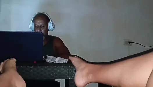 I jerk off my fat pussy and play in front of my brother-in-law's pervert while my husband's cuckold works