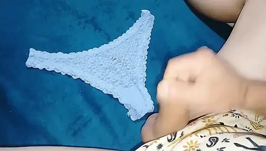 Boşalma im evli kadın külot