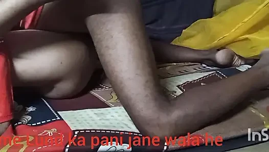 Hintli evli kadın ve oğlan arkadaş ki video köyde seks