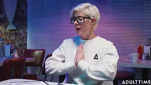 Wie man eine Zustimmungssitzung auf einem Erwachsenenfilm-Set führt - Erwachsenen-Zeit-Performer-Center