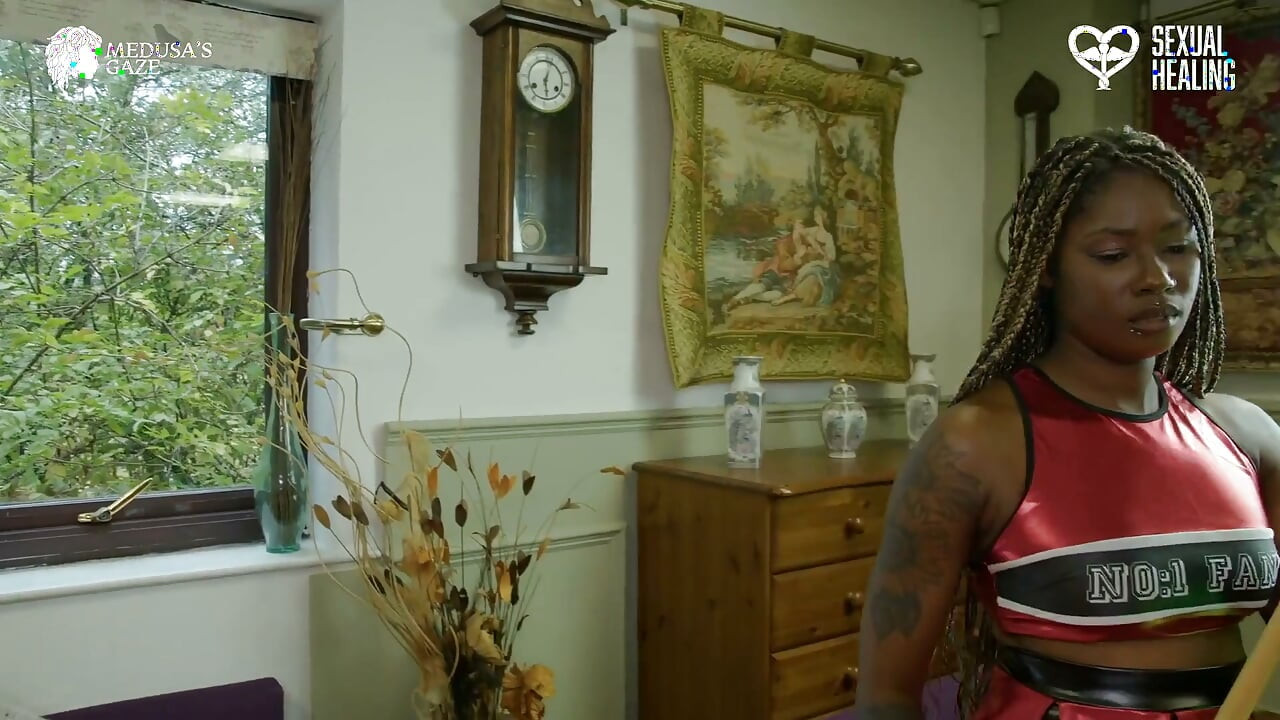 Horny Black Cheerleader Visits Doctor for Masturbation Problem Interracial Ebony Xeinna Rose