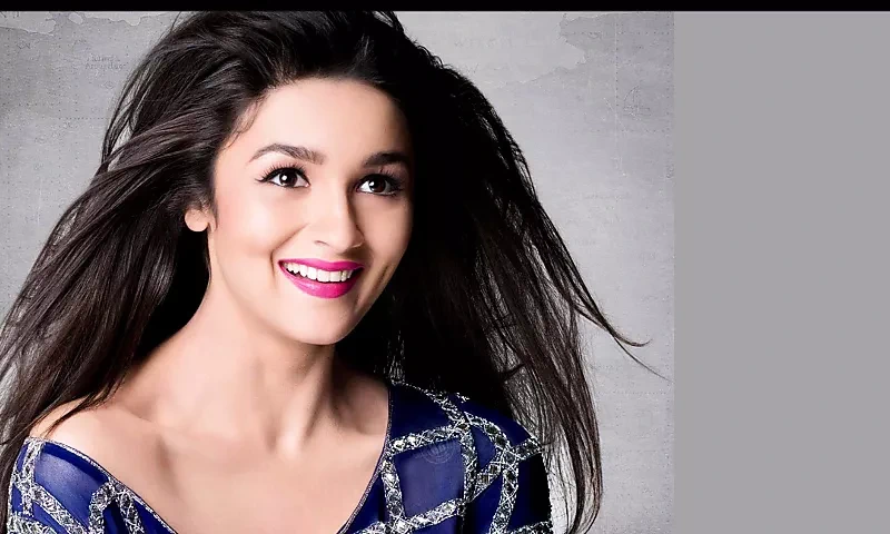 Alia 屁股性爱视频 03