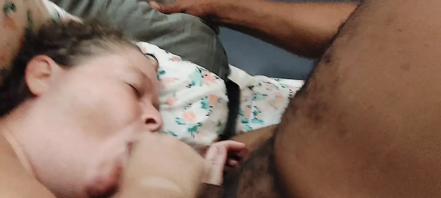 MILF mom needs her pussy eaten before swallowing another load
