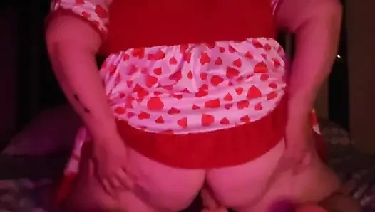 Geç sevgililer gününde sakso çekiyor ve sikişiyor ya da sen bebeğim