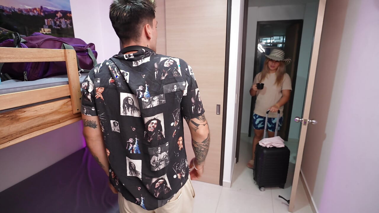 SPANISH FAN FULFILLS HIS DREAM OF FUCKING ME IN COLOMBIAN HOSTEL WITHOUT A CONDOM