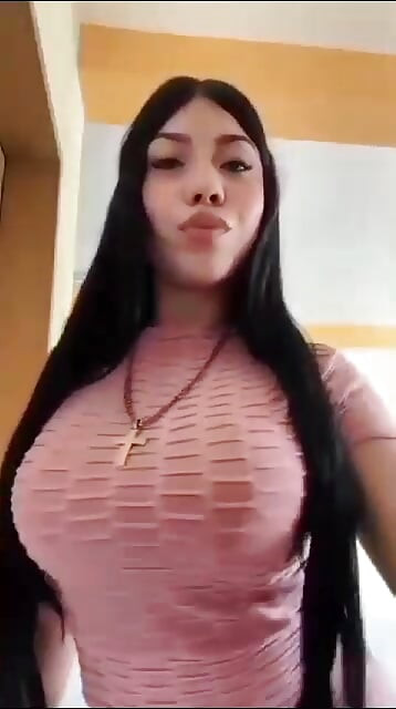 Видео на Cubanas