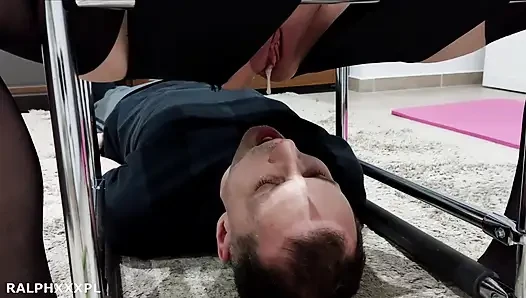 Aldatılan adam döl yeme derlemesi temizleme döl öpücüğü sidik