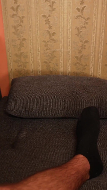 Nikas se fute cu băiatul care livrează pizza