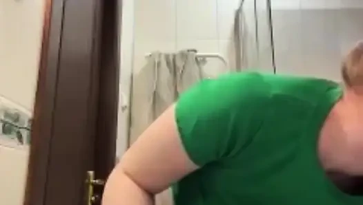 Трахаю и играю с анальным плагом