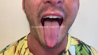 Cody Lakeview, langue en gros plan, partie 2, vidéo